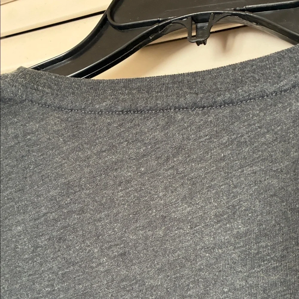 Banana Republic Men’s Charcoal Short Sleeve fitted Tee (XL)